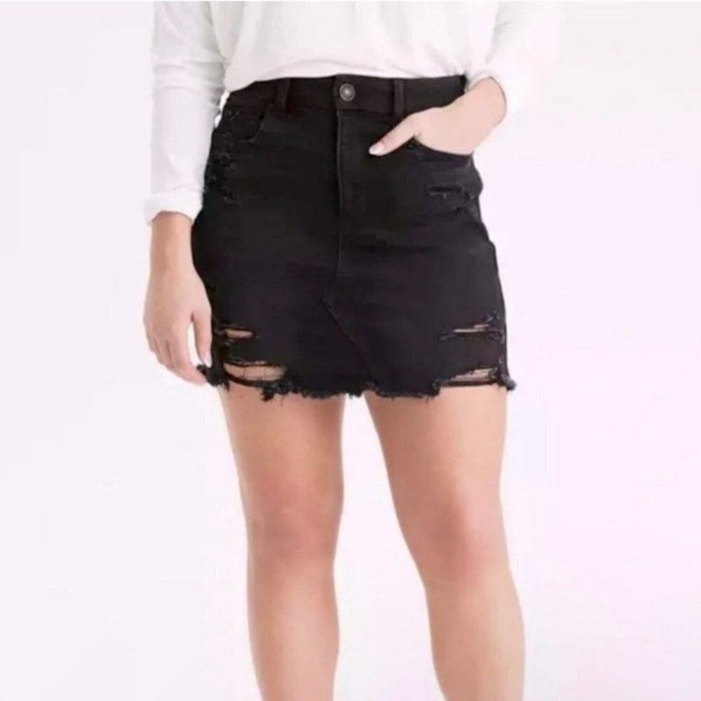 American Eagle Black Curvy Hi Rise Mini Skirt Black Distressed SZ 2